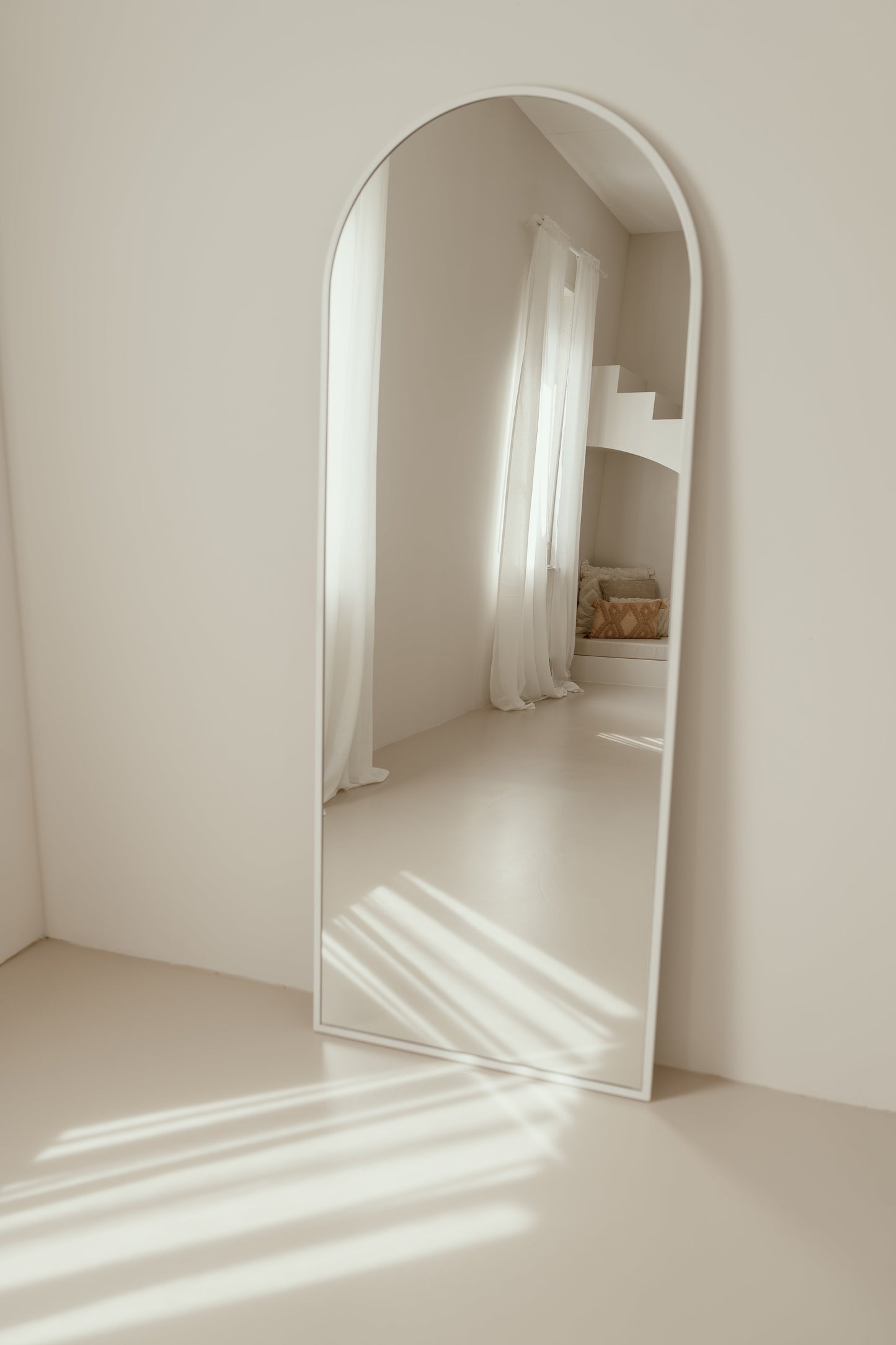 Grote Staande Spiegel Ovaal 180x70 Wit