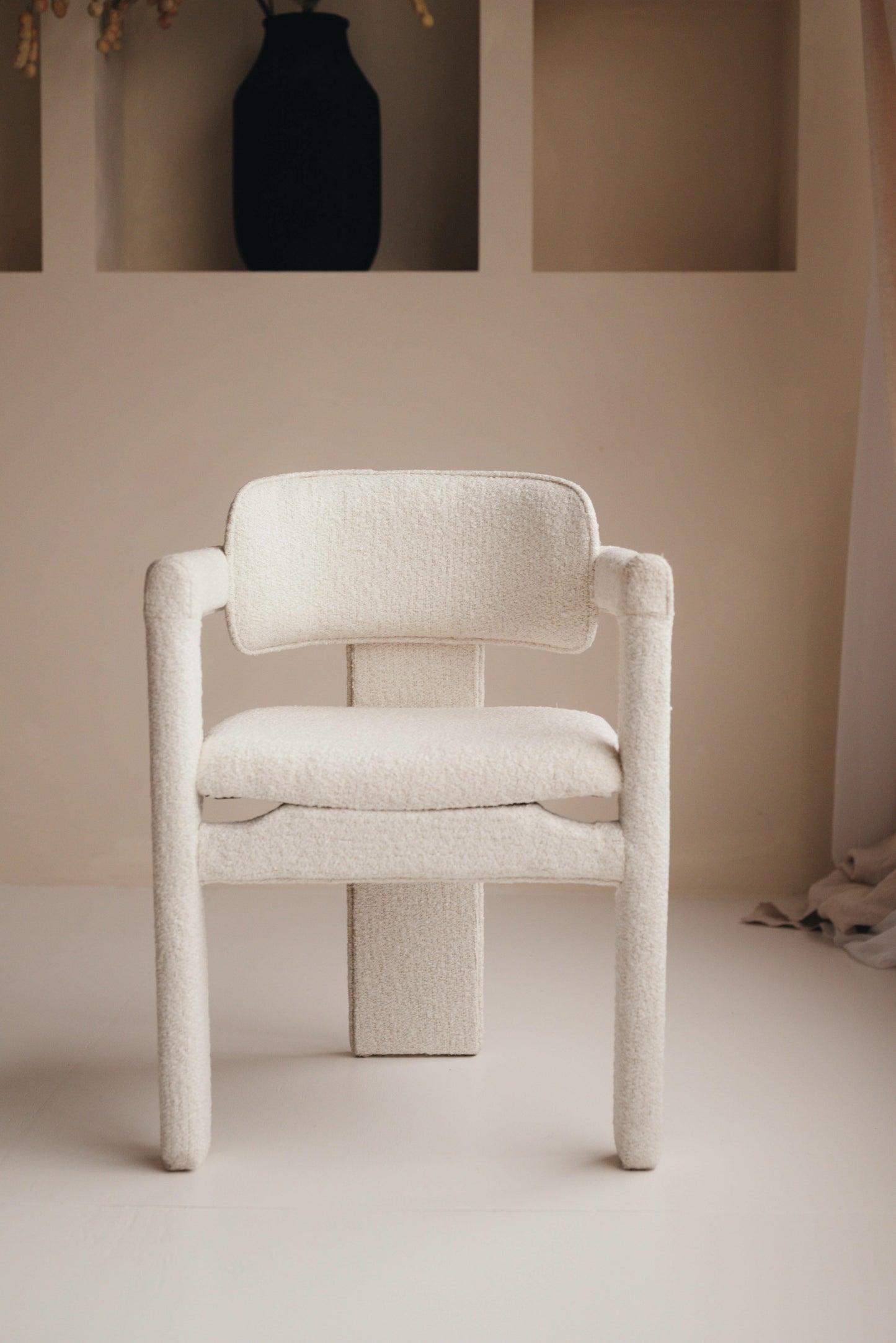 japandi eetkamerstoel - Minimalistisch Design met Bouclé Stoffering