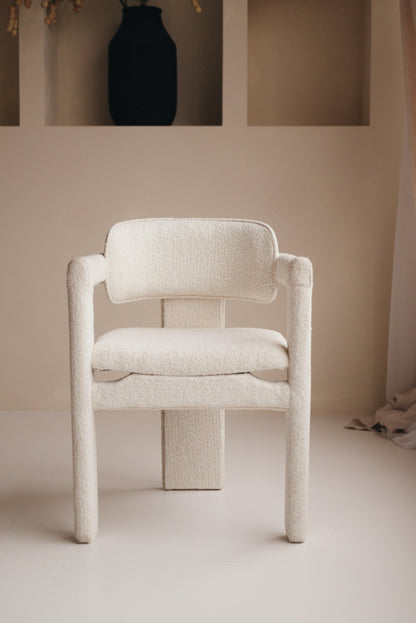 japandi eetkamerstoel - Minimalistisch Design met Bouclé Stoffering