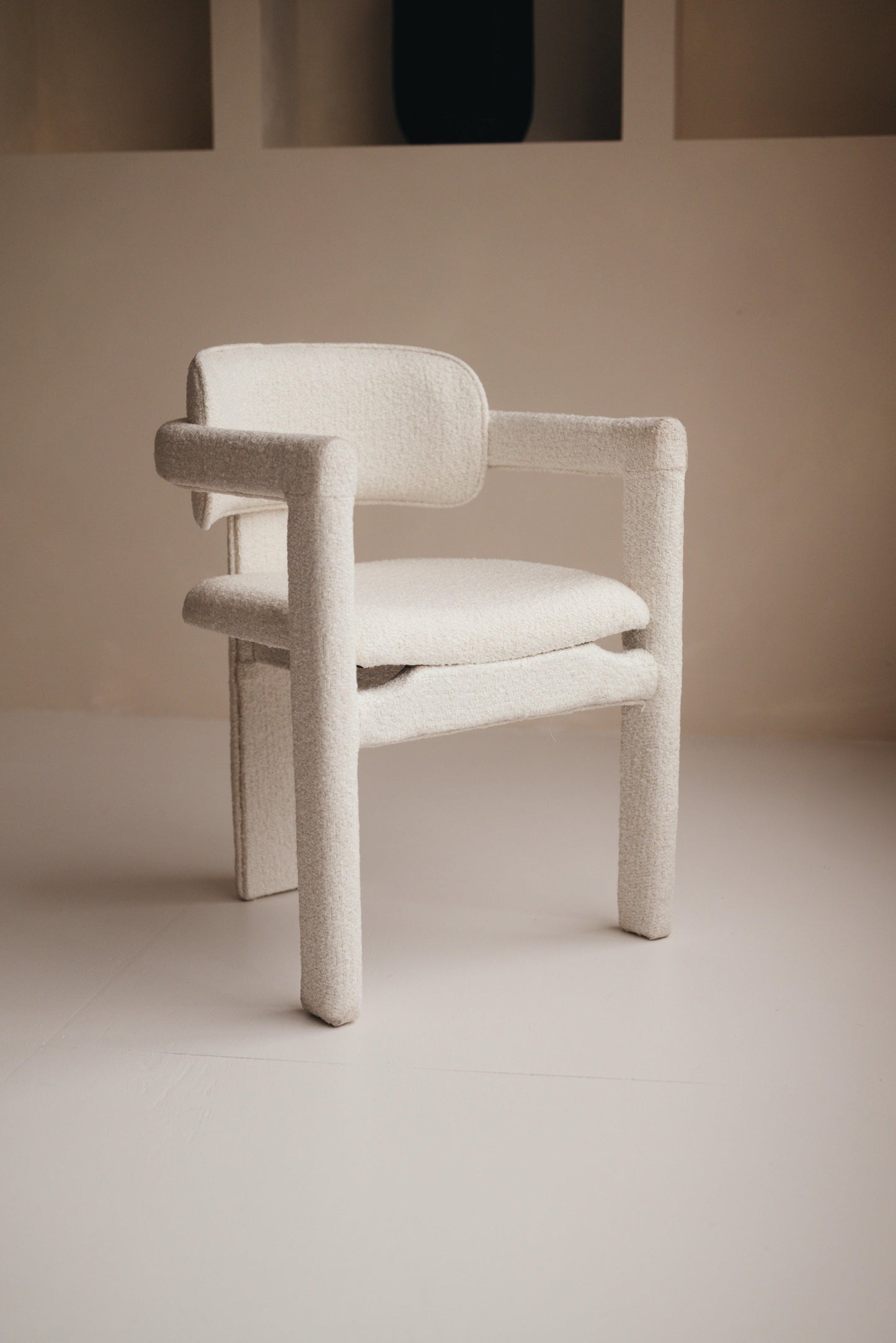 japandi eetkamerstoel - Minimalistisch Design met Bouclé Stoffering