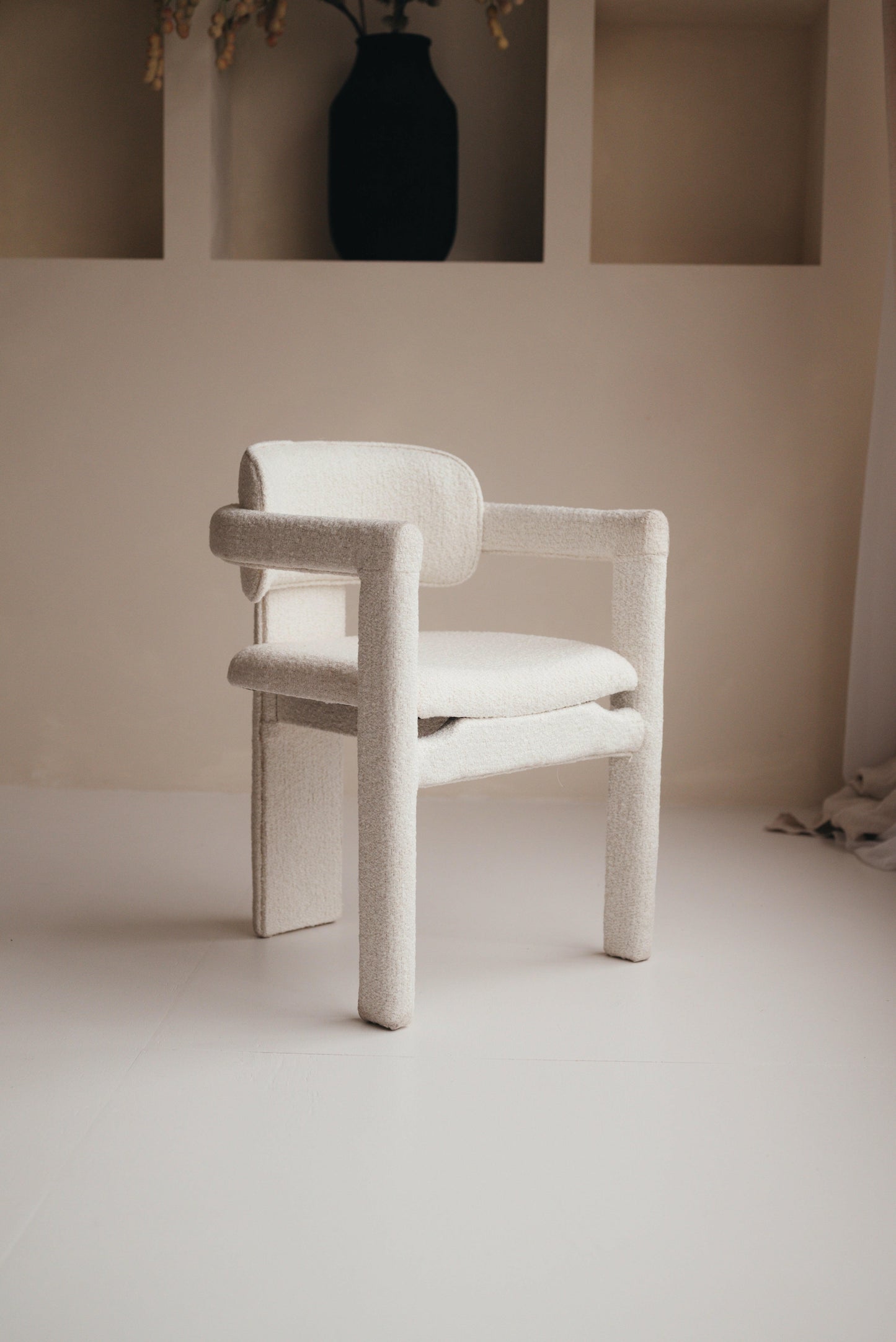 japandi eetkamerstoel - Minimalistisch Design met Bouclé Stoffering